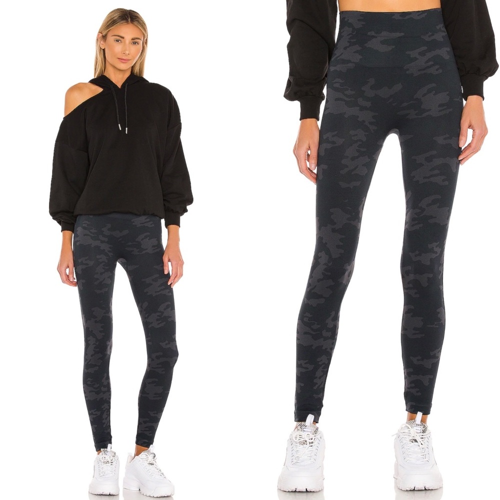 SPANX Seamless Leggings Charcoal Camo Small Ankle Length